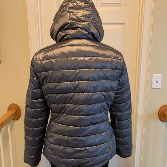 Andrew Marc reversible hooded jacket. Soft black faux fur or shiny gray puffer - Picture 9 of 12